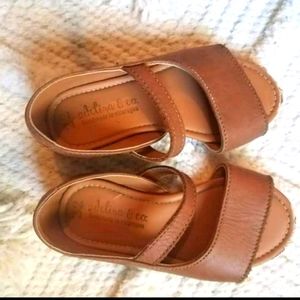 Adelisa & Co size 22 sandals